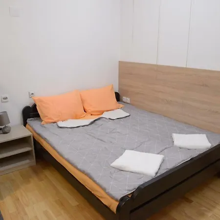 Golden Coin Bed & Breakfast *