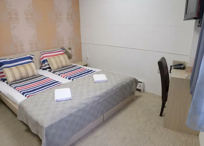 Golden Coin Bed & Breakfast